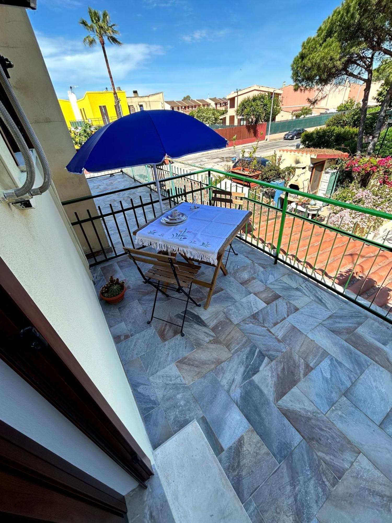 Casa Vacanze Eloise Куарту-Сант'Элена Экстерьер фото