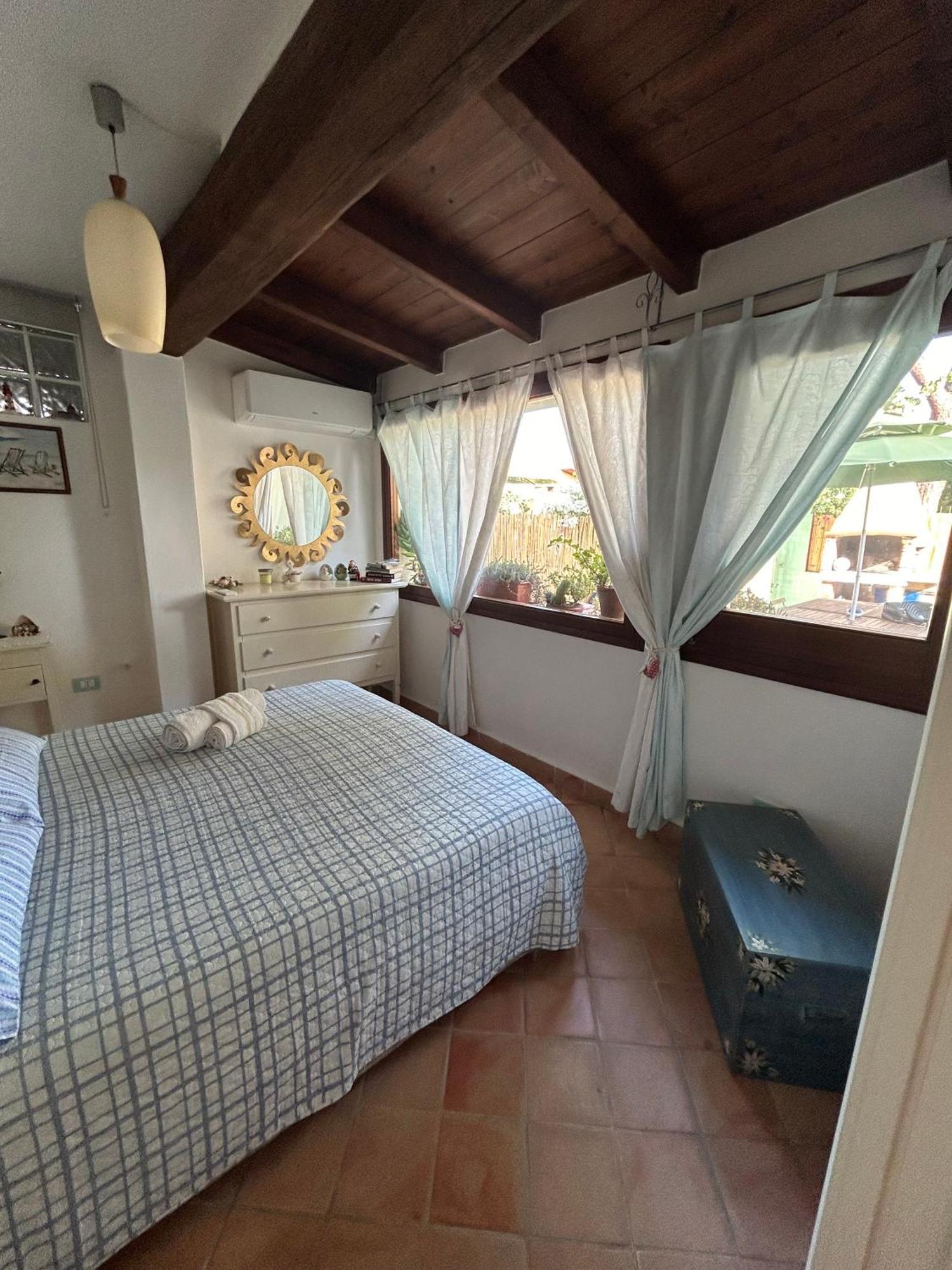Casa Vacanze Eloise Куарту-Сант'Элена Экстерьер фото